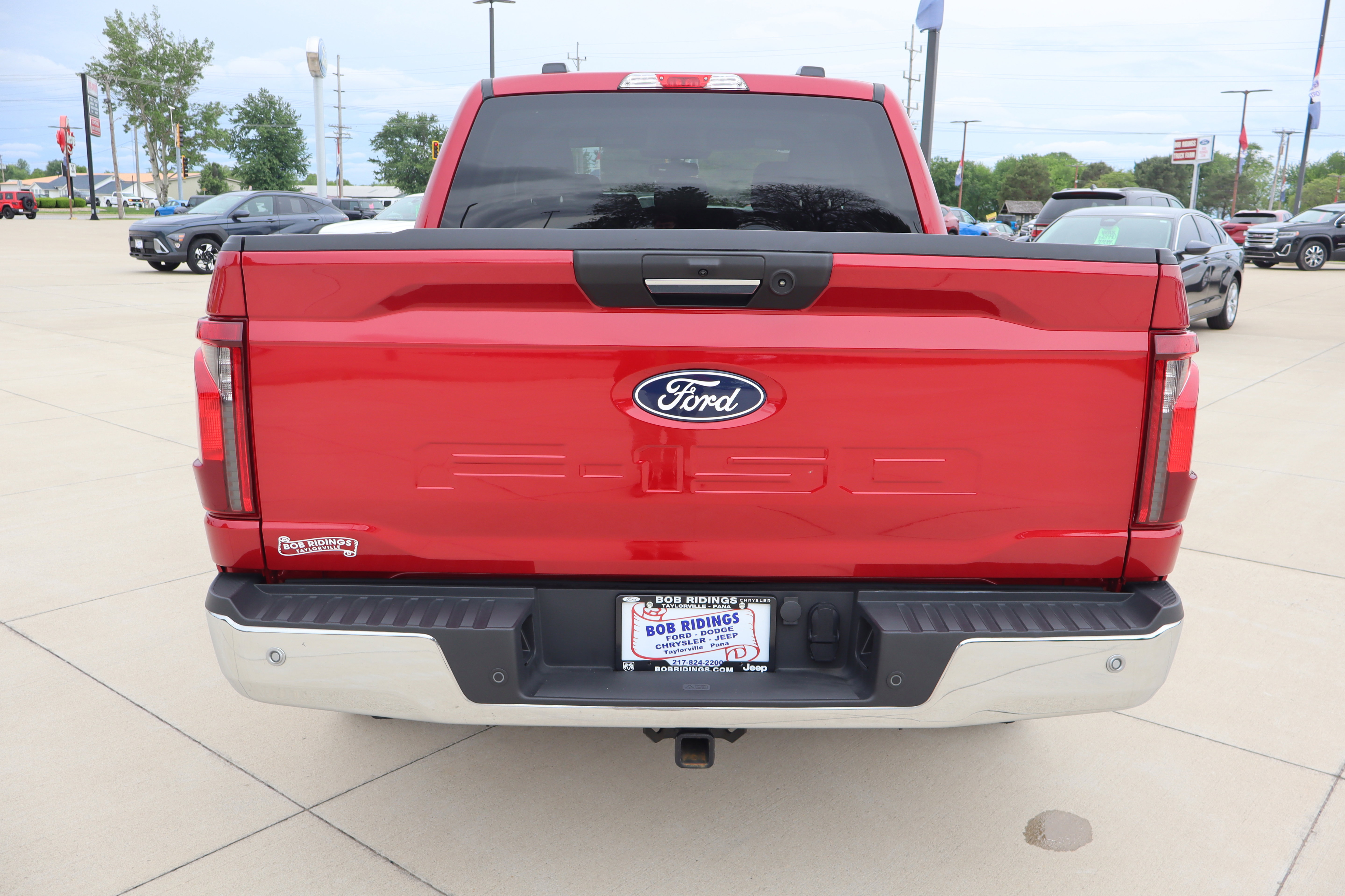 Used 2024 Ford F150 XLT w/ Mobile Office Package RWD image 7
