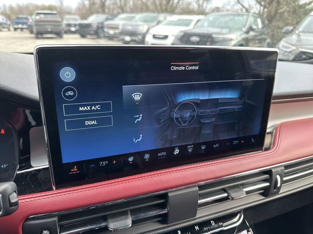 Used 2025 Lincoln Corsair Reserve image 19