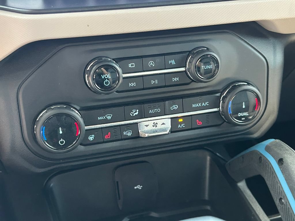 Used 2022 Ford Bronco Wildtrak AWD/4WD image 33