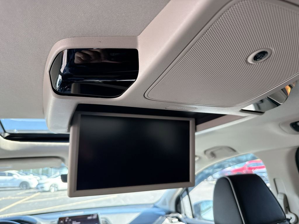 Used 2025 Honda Odyssey Elite image 18