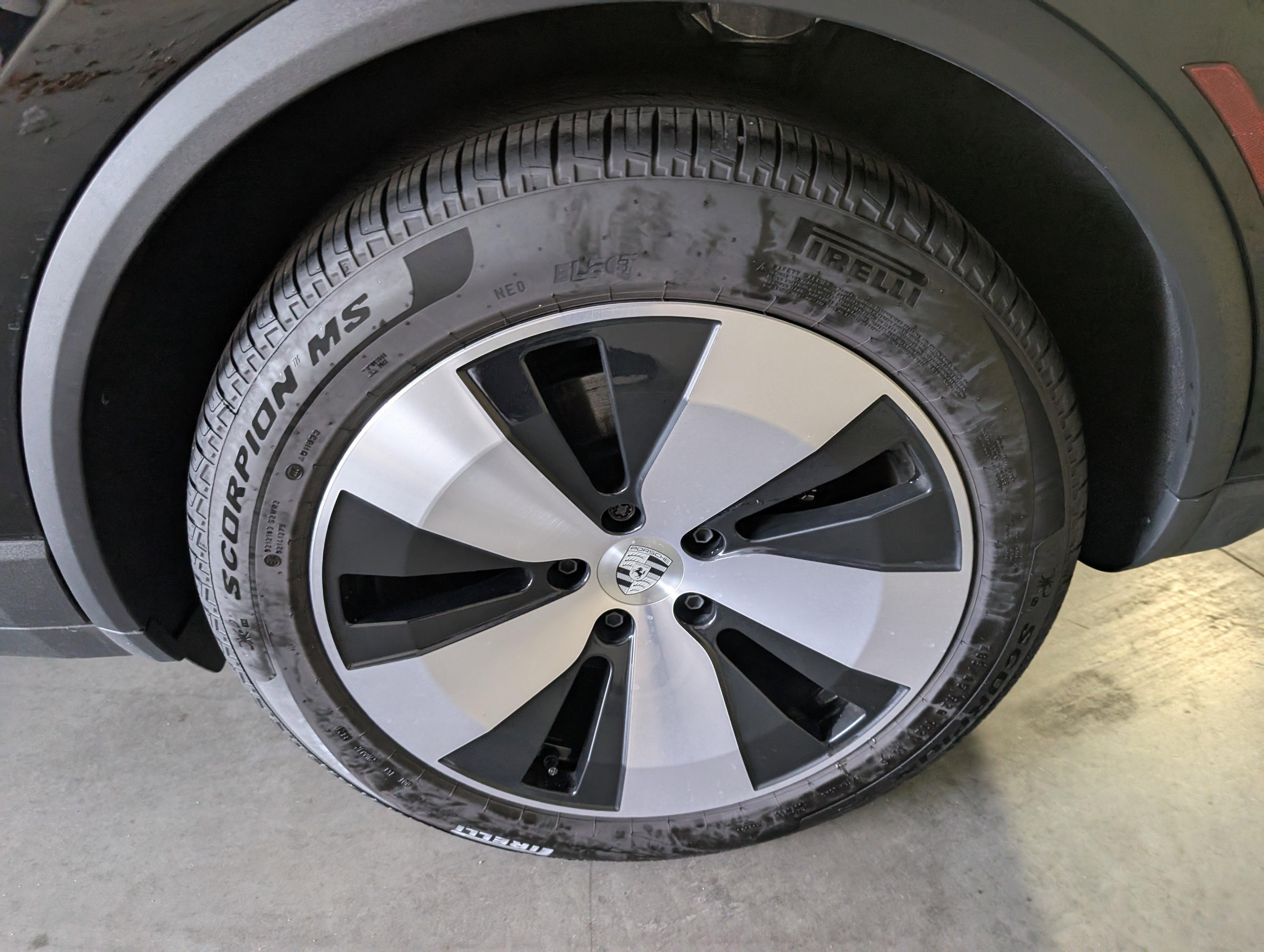 Used 2025 Porsche Macan Electric image 14