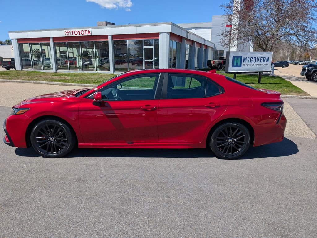 Used 2022 Toyota Camry SE w/ Cold Weather Package AWD/4WD image 2