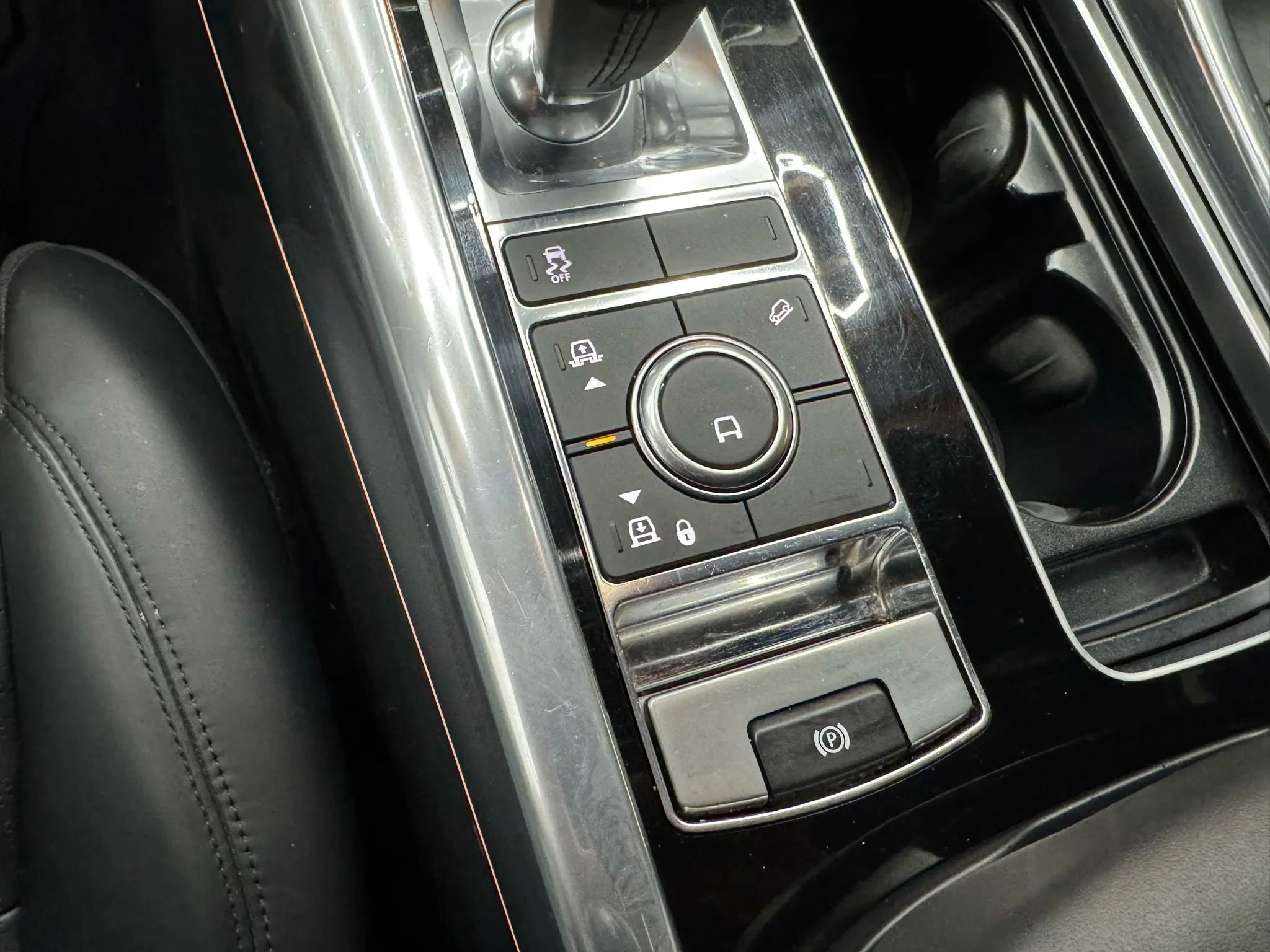 Used 2019 Land Rover Range Rover Sport HSE Dynamic image 19