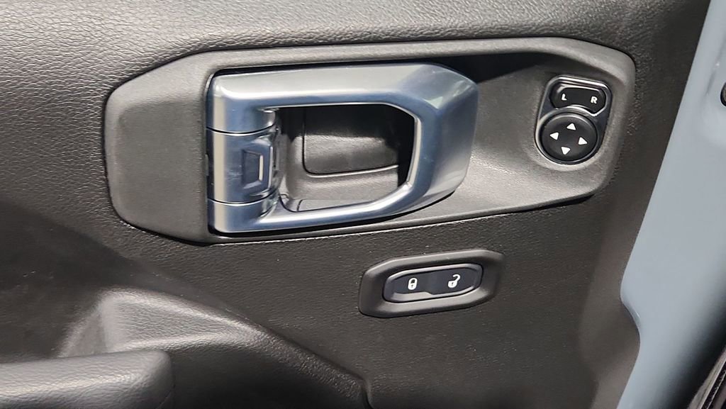 New 2026 Jeep Gladiator Willys image 17