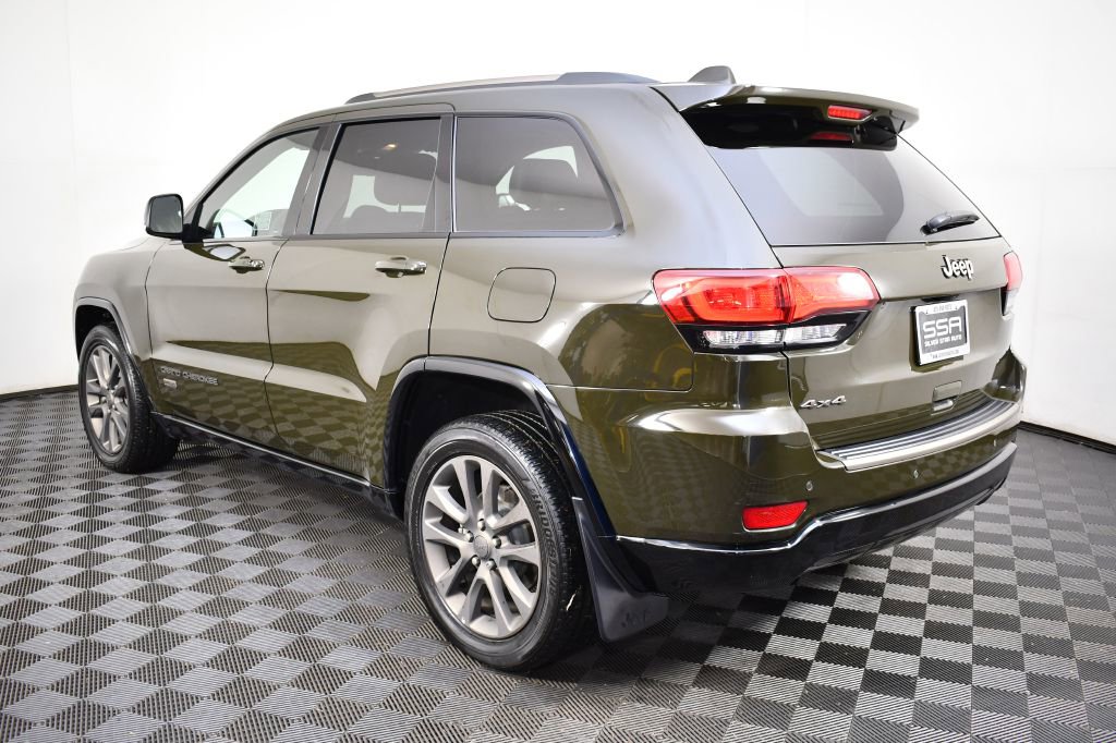 Used 2016 Jeep Grand Cherokee Limited 75th Anniversary image 8