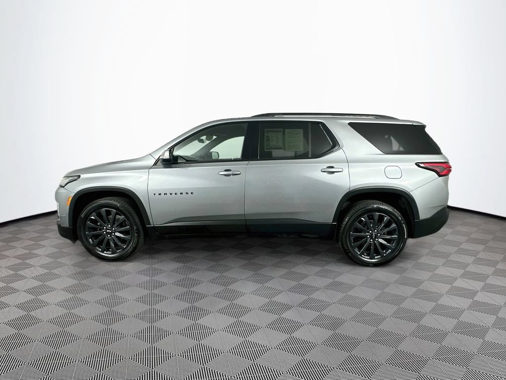 Used 2023 Chevrolet Traverse RS FWD image 6