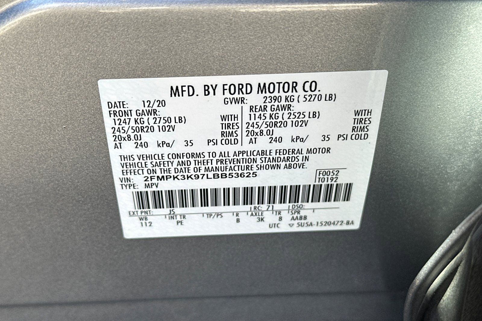 Used 2020 Ford Edge Titanium w/ Equipment Group 301A FWD image 30