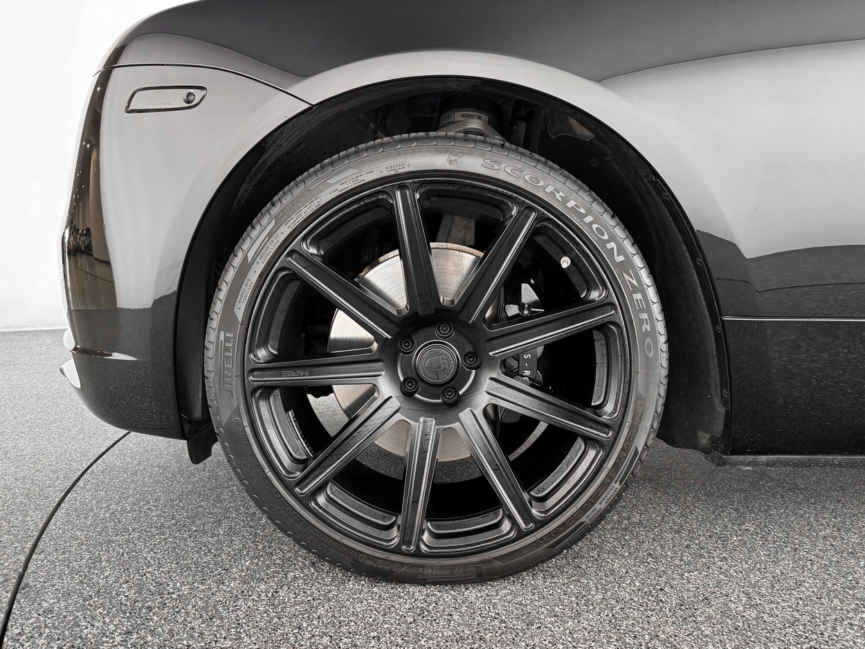 Used 2016 Rolls-Royce Dawn image 34