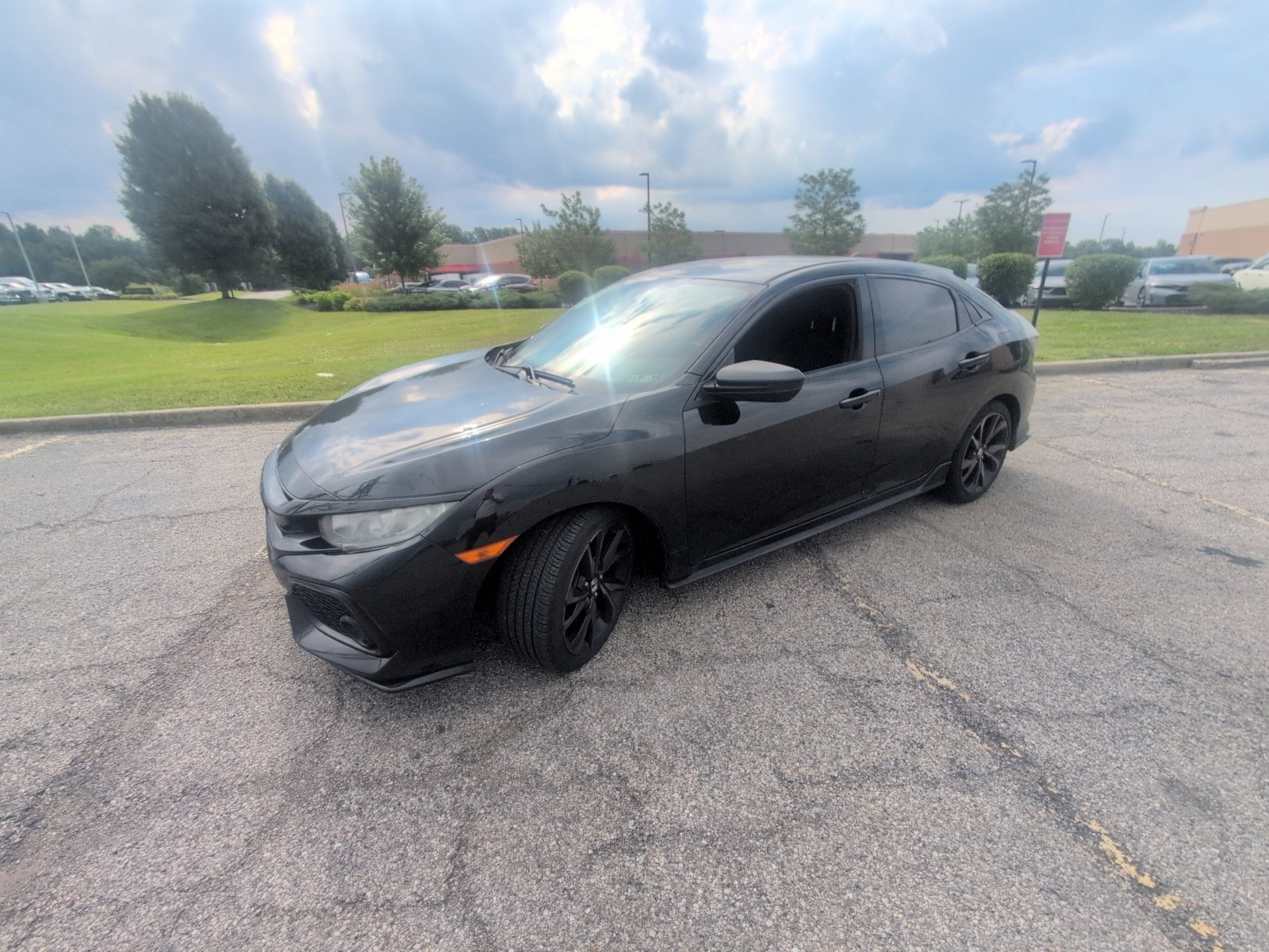 Used 2018 Honda Civic Sport image 8
