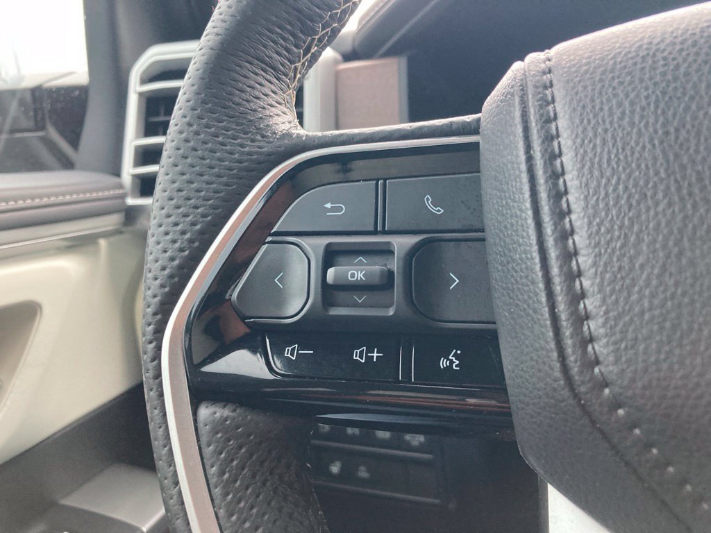 Certified 2025 Toyota Sequoia Capstone AWD/4WD image 16