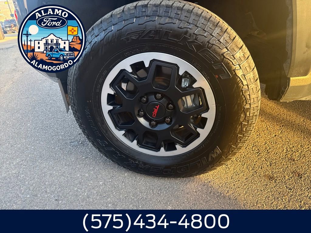 Used 2025 Toyota Tacoma TRD Off-Road image 2