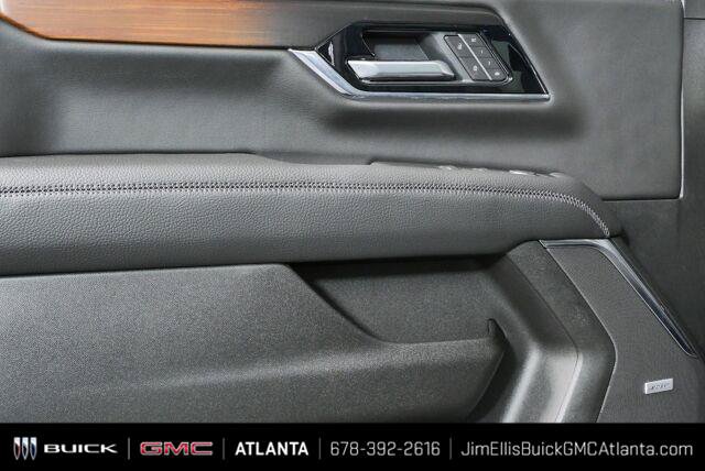 New 2026 GMC Yukon XL Denali w/ Denali Reserve Package AWD/4WD image 7