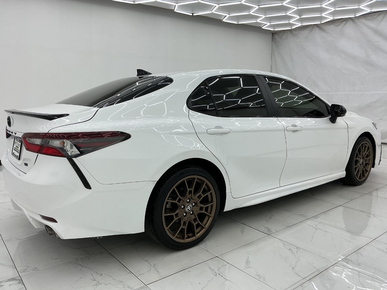 Used 2023 Toyota Camry SE w/ Convenience Package FWD image 11