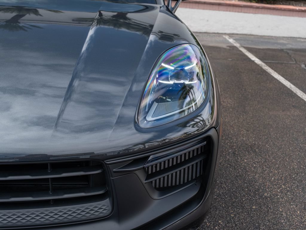 Used 2024 Porsche Macan GTS AWD/4WD image 10