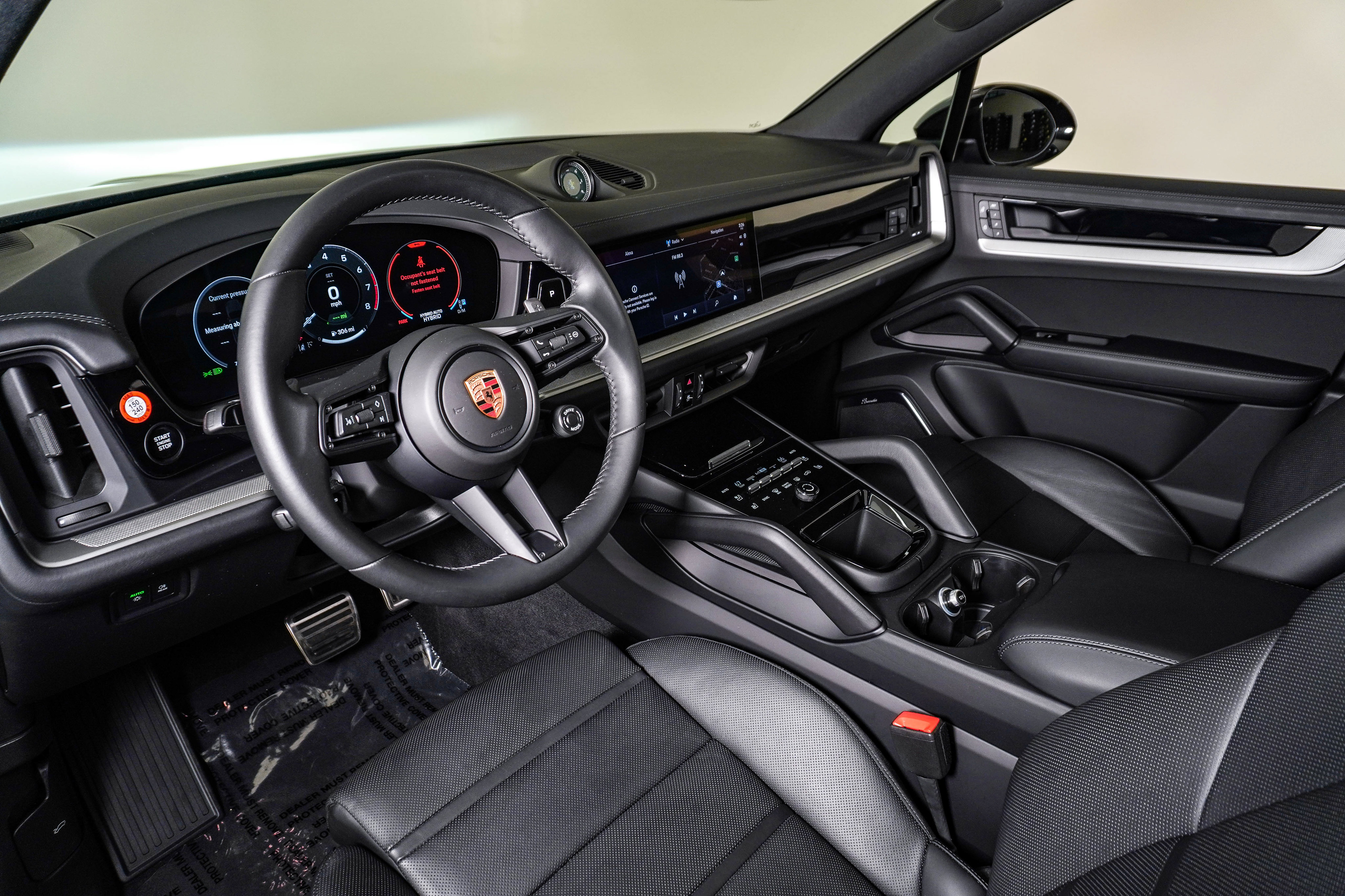 Certified 2026 Porsche Cayenne S AWD/4WD image 4