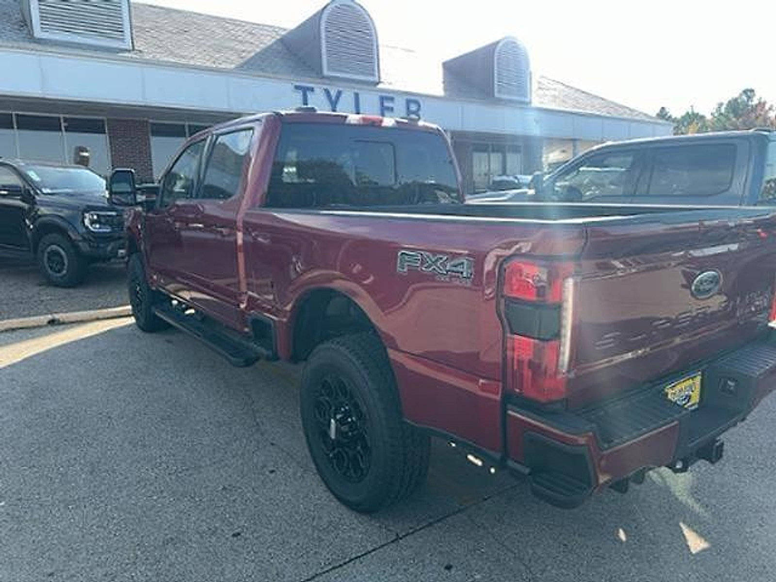 New 2026 Ford F250 Lariat w/ Black Appearance Package AWD/4WD image 8