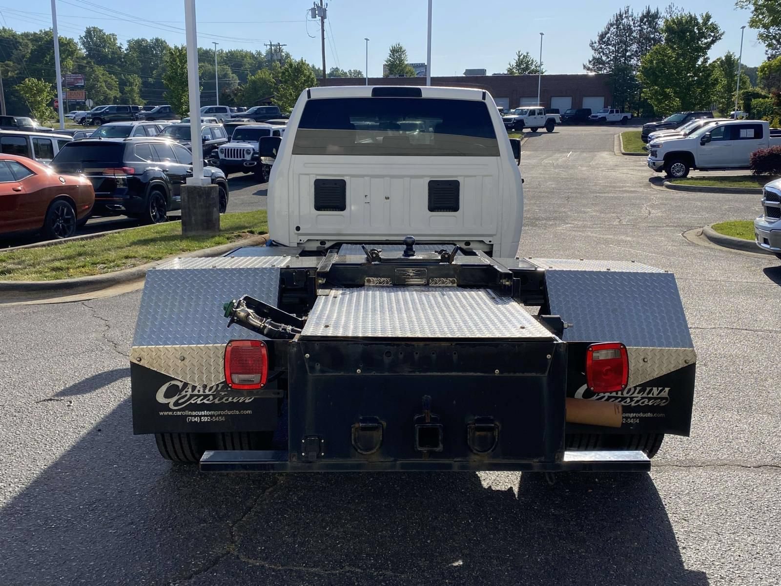 Used 2024 RAM 5500 Tradesman w/ Chrome Appearance Group RWD image 6
