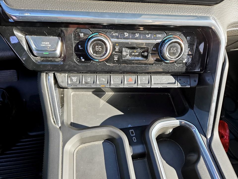 Used 2024 GMC Sierra 2500 Denali w/ Denali Reserve Package image 25