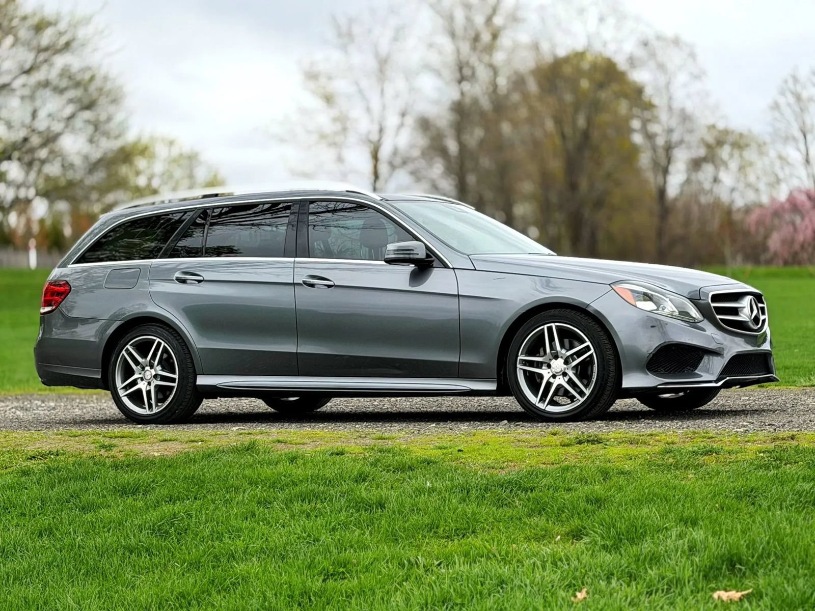 Used 2016 Mercedes-Benz E 350 4MATIC Wagon image 8