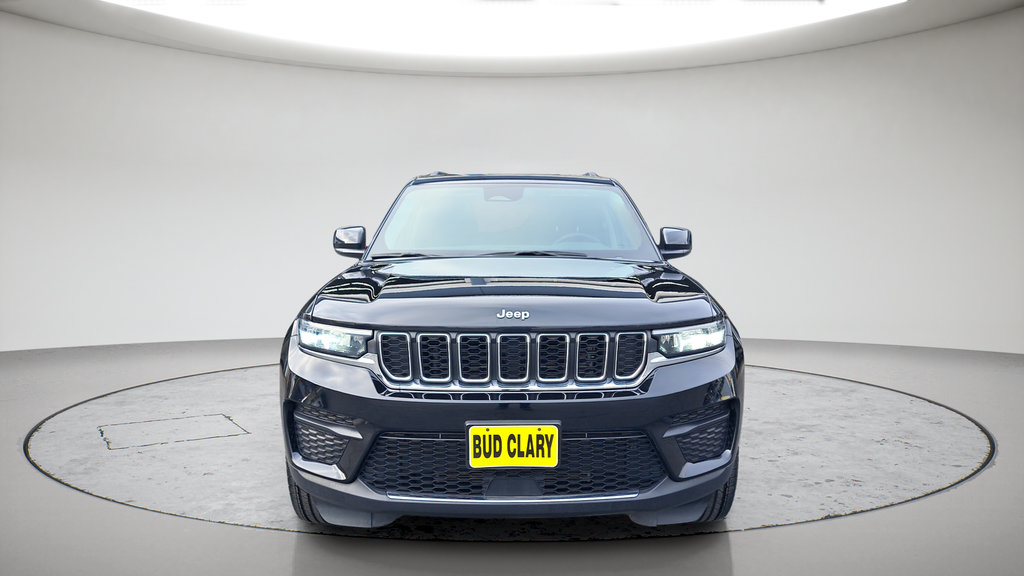 Used 2023 Jeep Grand Cherokee Laredo AWD/4WD image 8