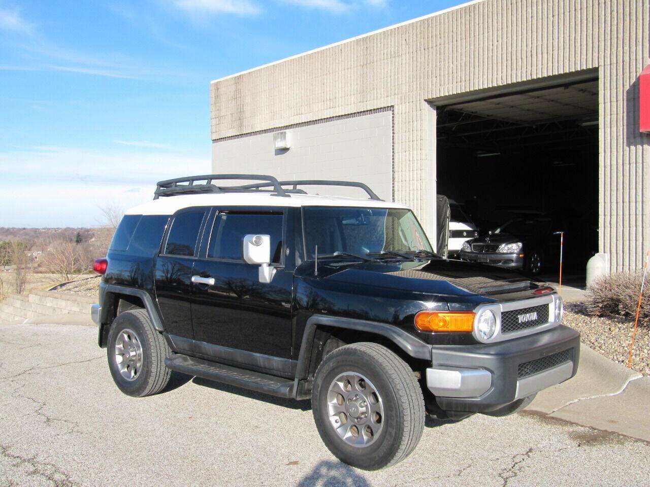 Used 2012 Toyota FJ Cruiser 4WD w/ Upgrade Pkg