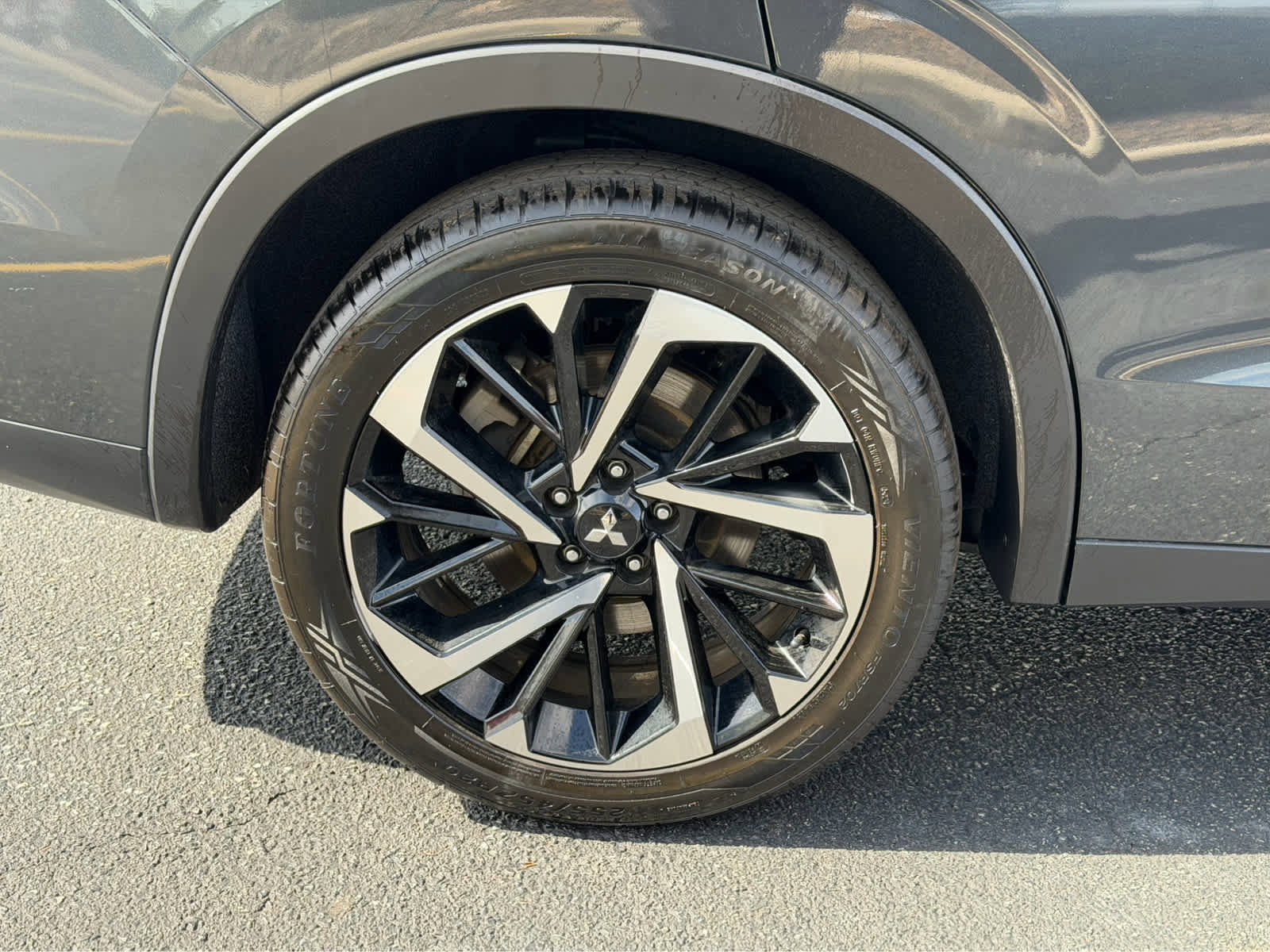 Used 2024 Mitsubishi Outlander SE AWD/4WD image 10