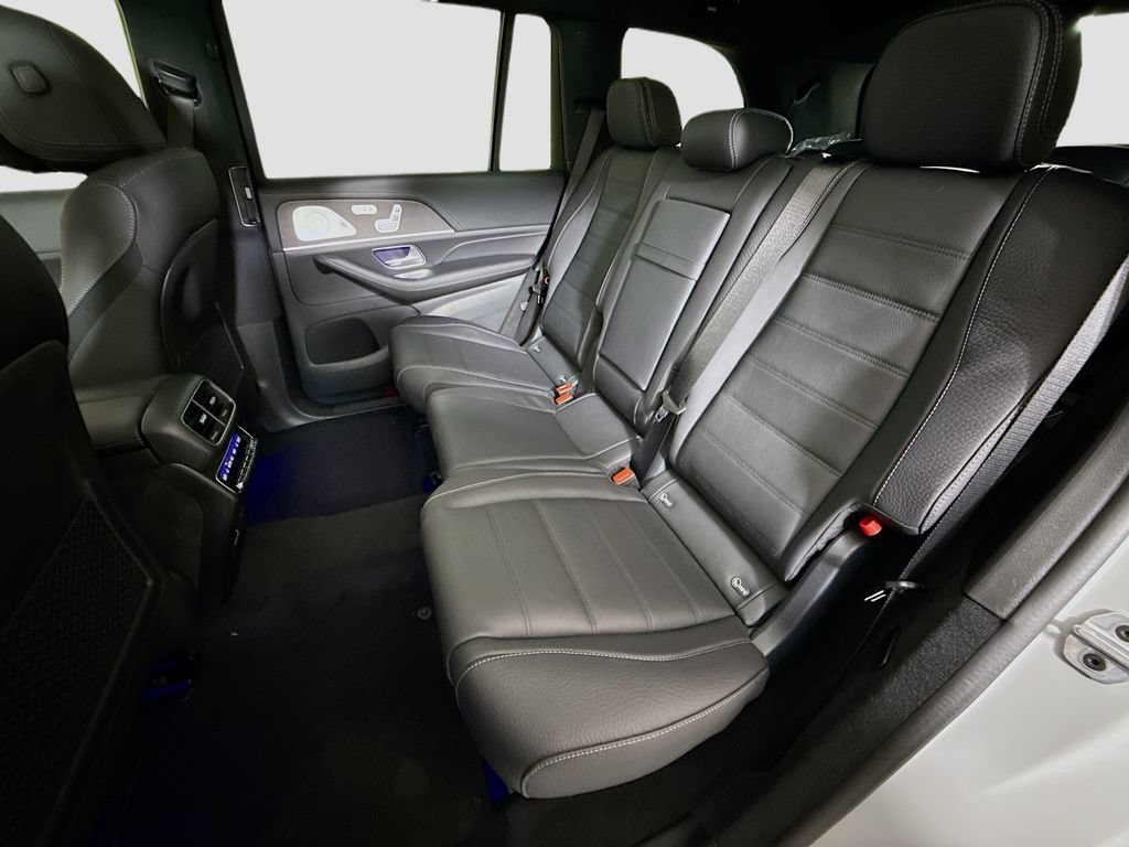 New 2026 Mercedes-Benz GLS 580 4MATIC image 26