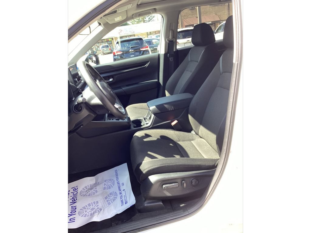 Used 2023 Honda CR-V EX image 9