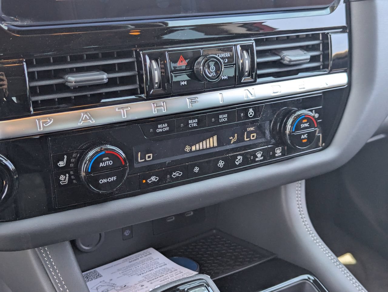 New 2026 Nissan Pathfinder Platinum FWD image 20