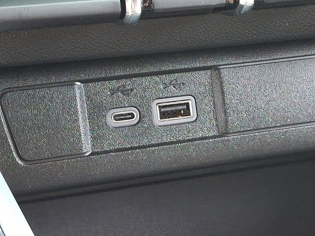 Used 2025 Chevrolet Colorado W/T RWD image 15