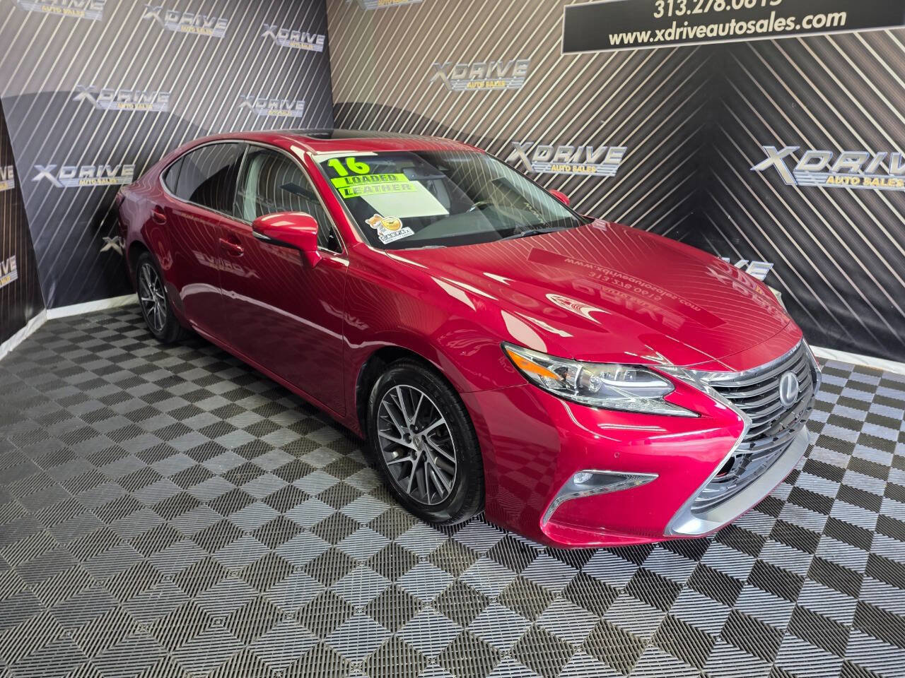 Used 2016 Lexus ES 350 w/ Luxury Package w/Wood Trim image 8