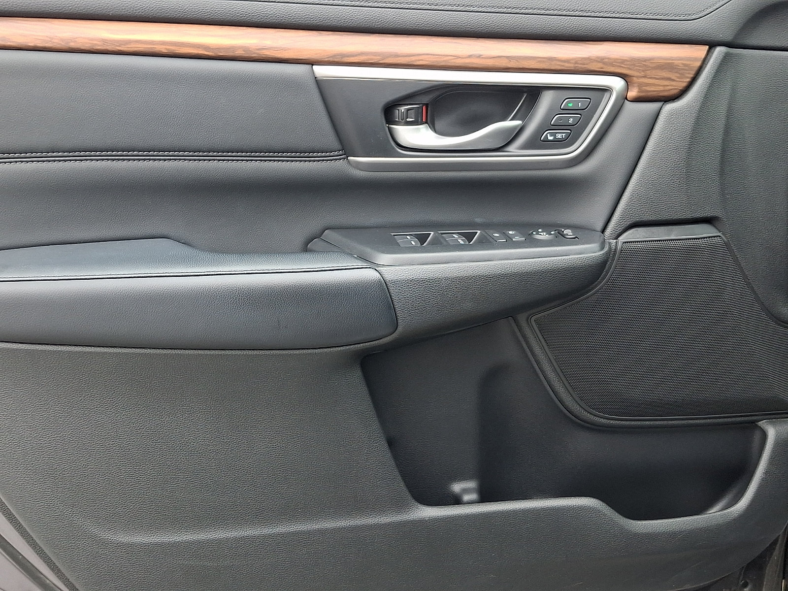 Used 2022 Honda CR-V EX-L image 12