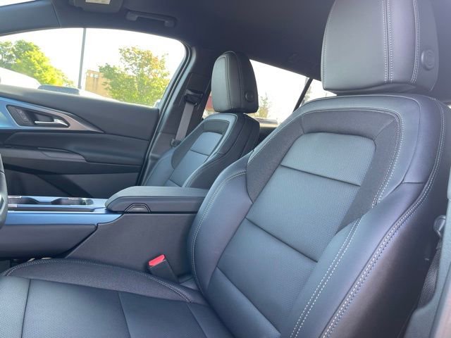 New 2026 Chevrolet Equinox EV LT AWD/4WD image 14
