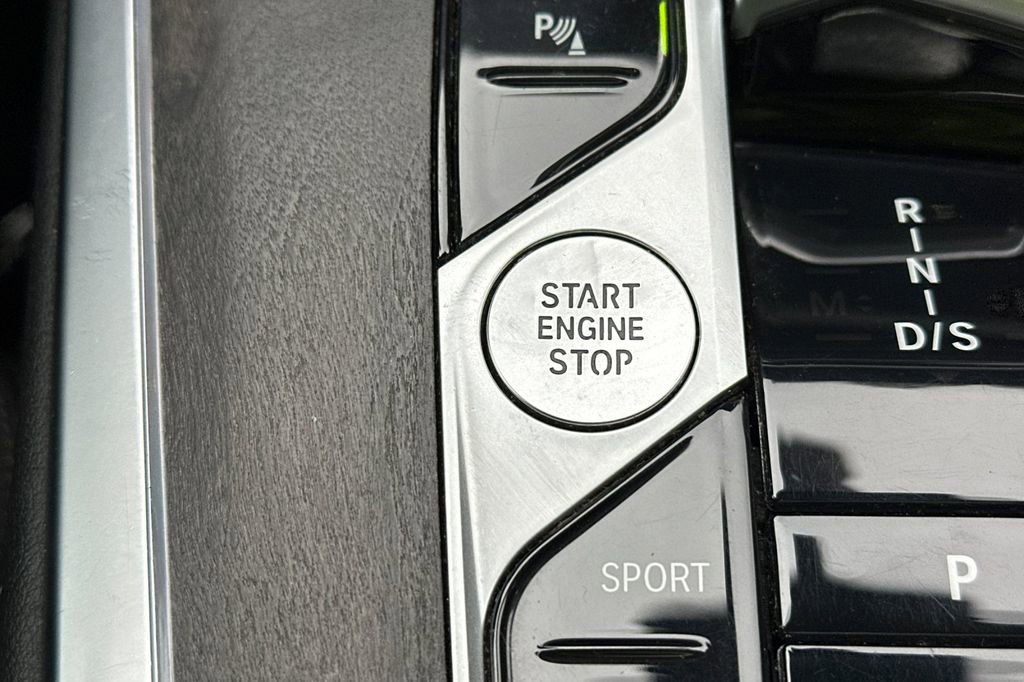 Used 2023 BMW X7 xDrive40i image 29