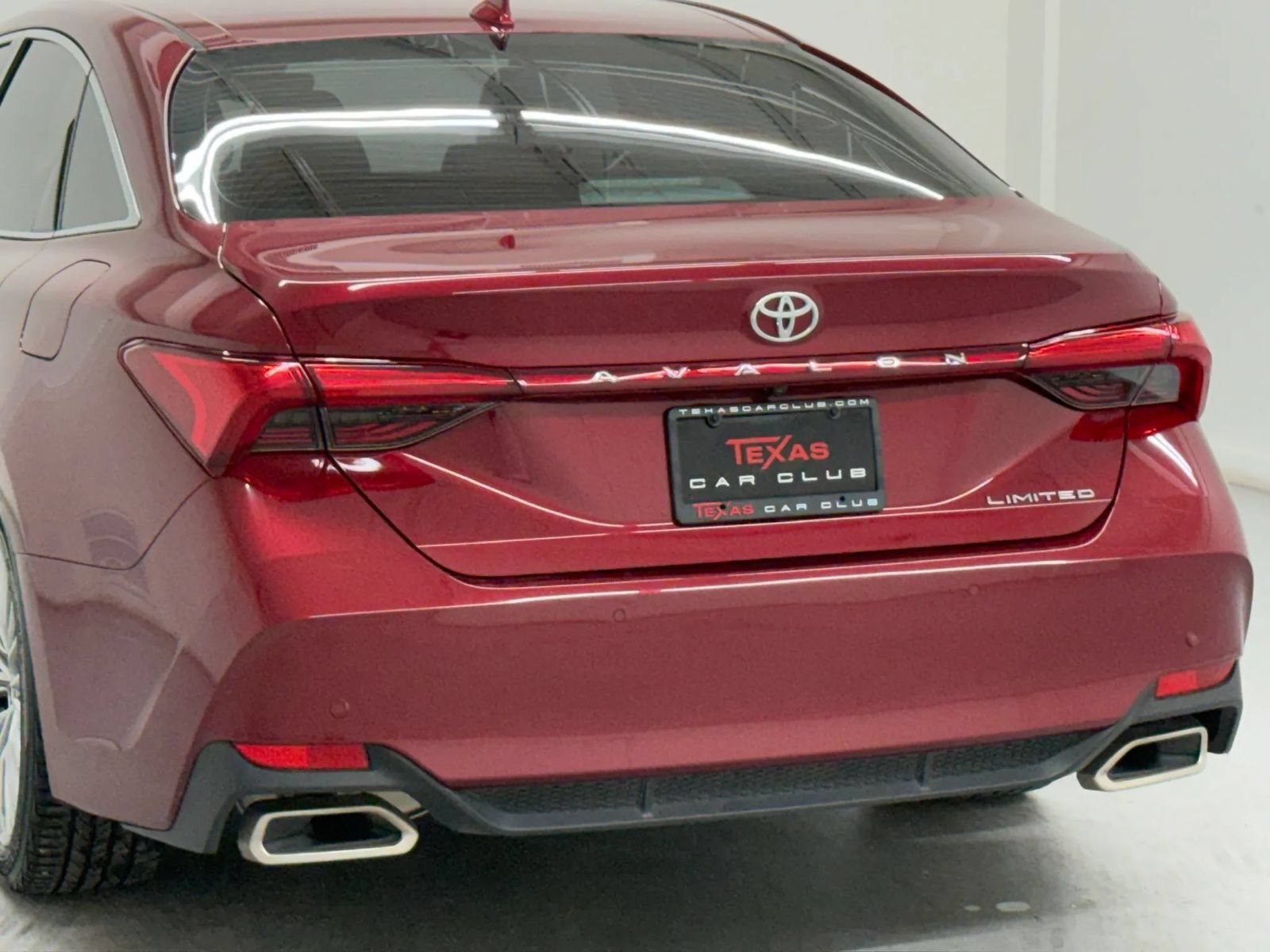 Used 2022 Toyota Avalon Limited w/ Advanced Safety Package FWD image 40