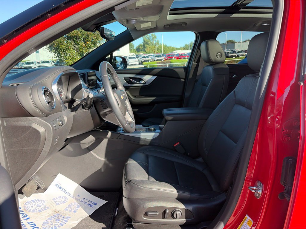 Used 2021 Chevrolet Blazer LT w/ Sound & Technology Package FWD image 49