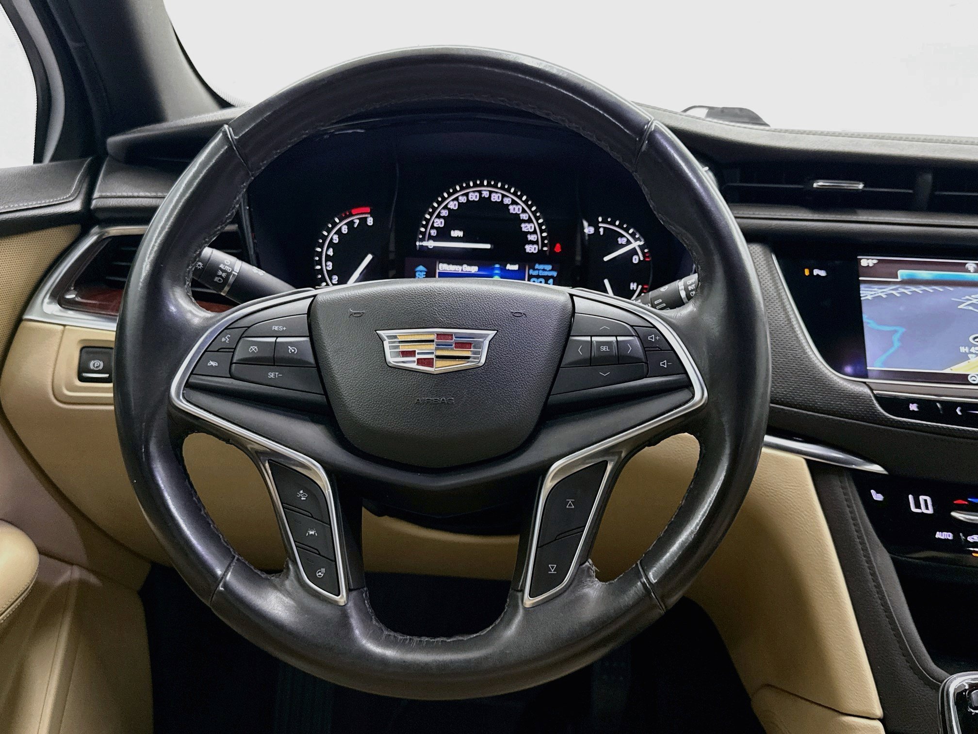 Used 2017 Cadillac XT5 Luxury w/ Driver Awareness Package FWD image 18