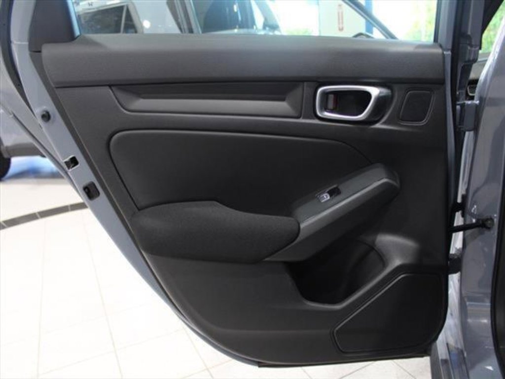 Used 2023 Honda Civic Sport image 18