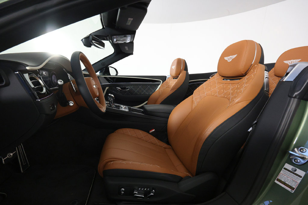 Used 2024 Bentley Continental GT Mulliner AWD/4WD image 18