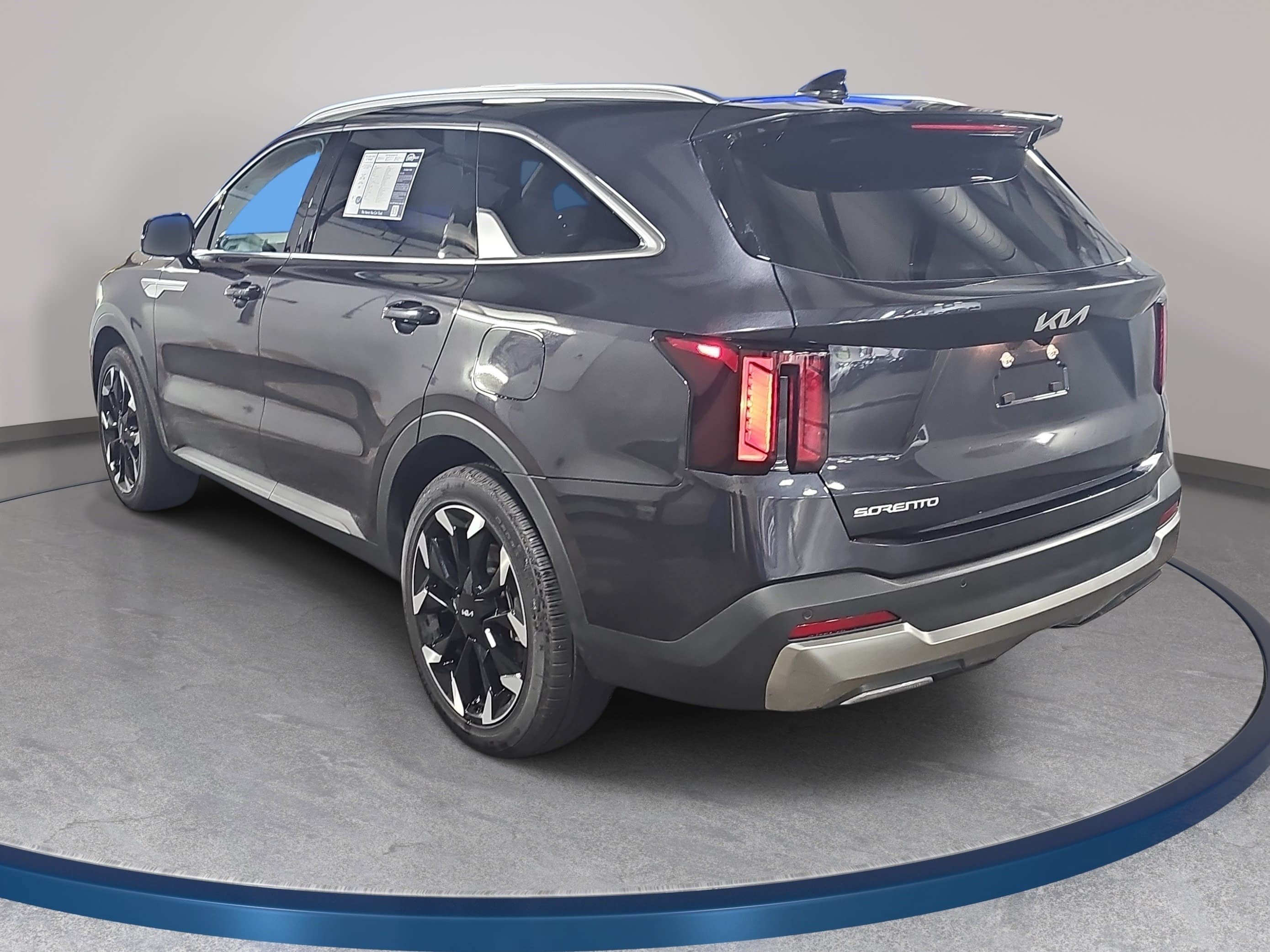Used 2025 Kia Sorento EX w/ Panoramic Sunroof Package FWD image 7