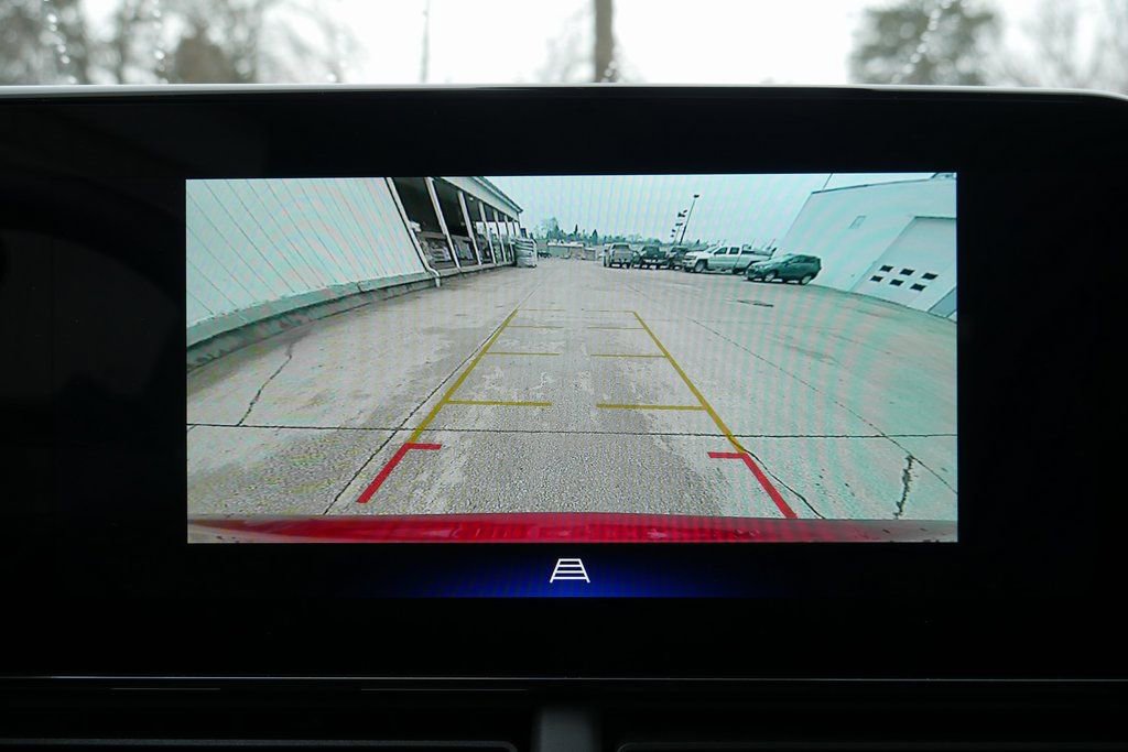 Used 2025 Chevrolet Trax RS w/ Sunroof Package image 16