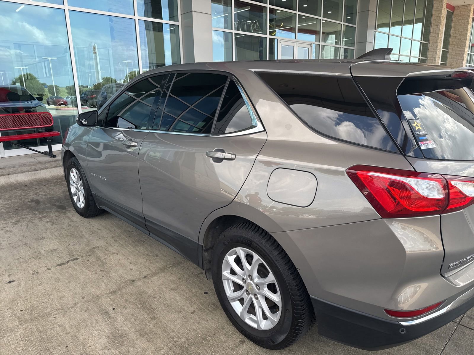 Used 2019 Chevrolet Equinox LT FWD image 15