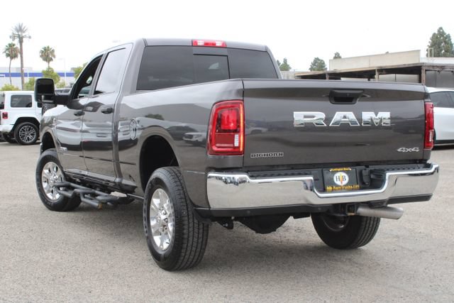 Used 2025 RAM 3500 Big Horn AWD/4WD image 3