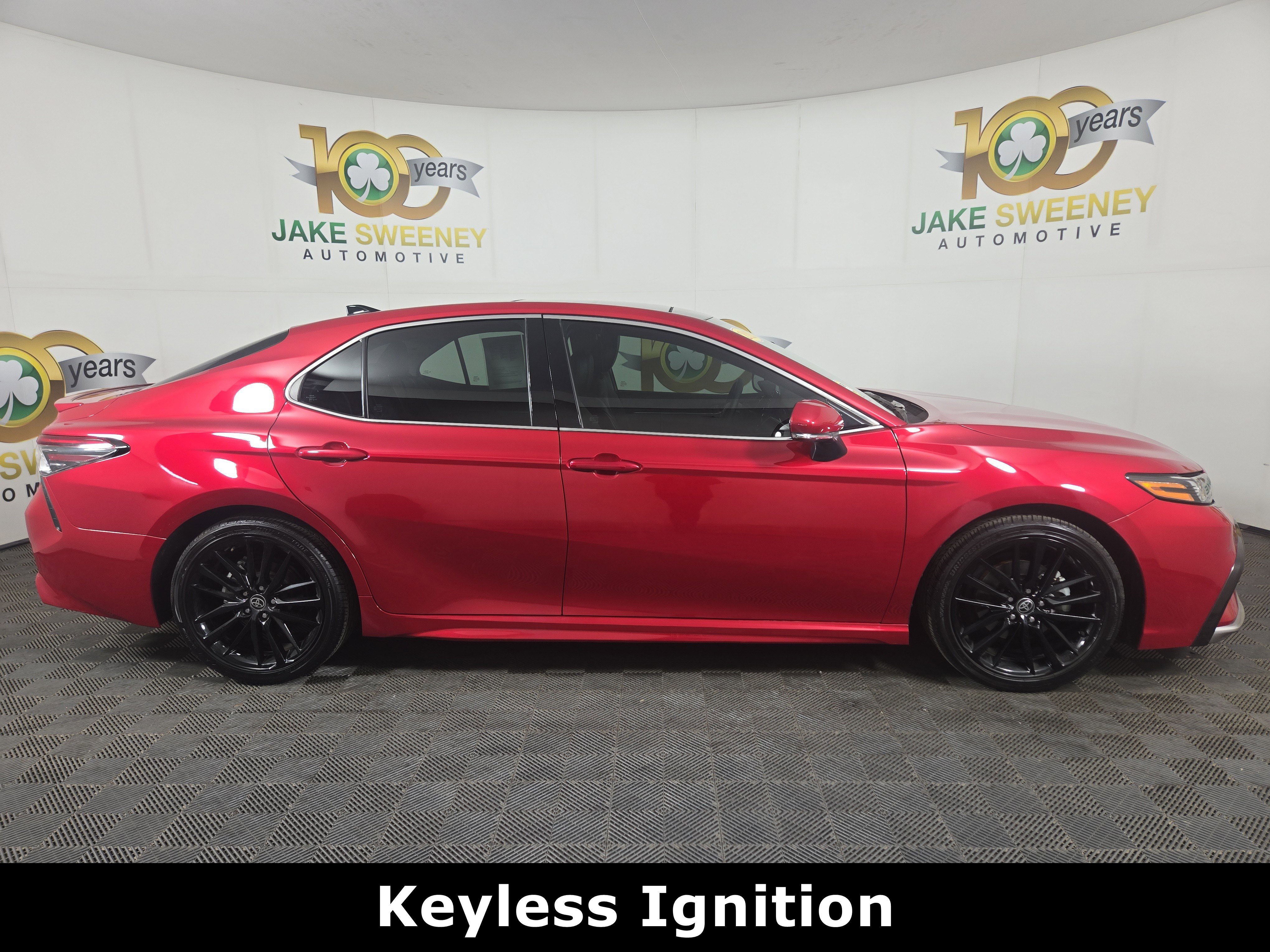 Used 2022 Toyota Camry XSE image 10