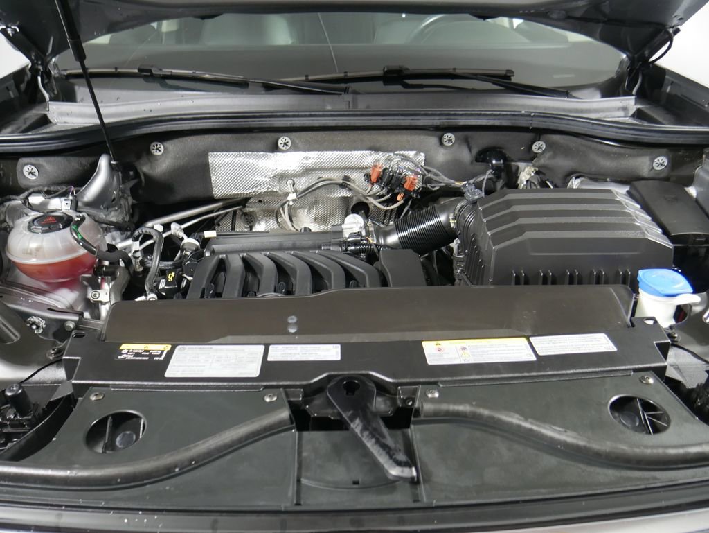 Used 2021 Volkswagen Atlas SE w/ Panoramic Sunroof Package image 3