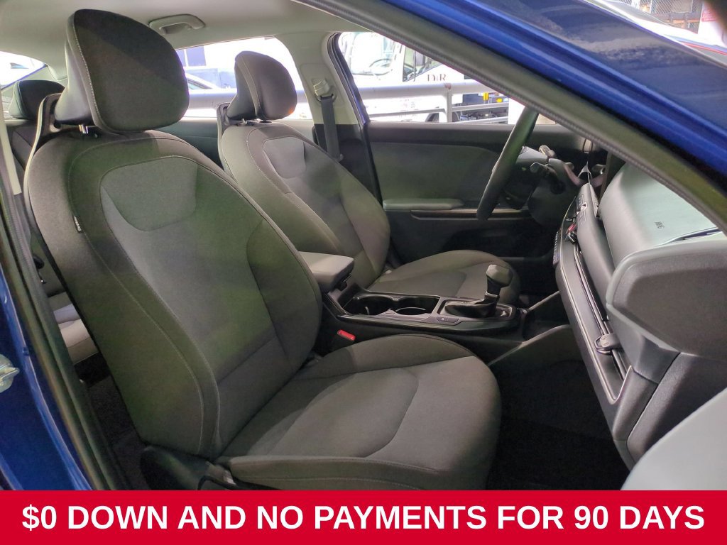 Used 2025 Kia K4 FWD image 28