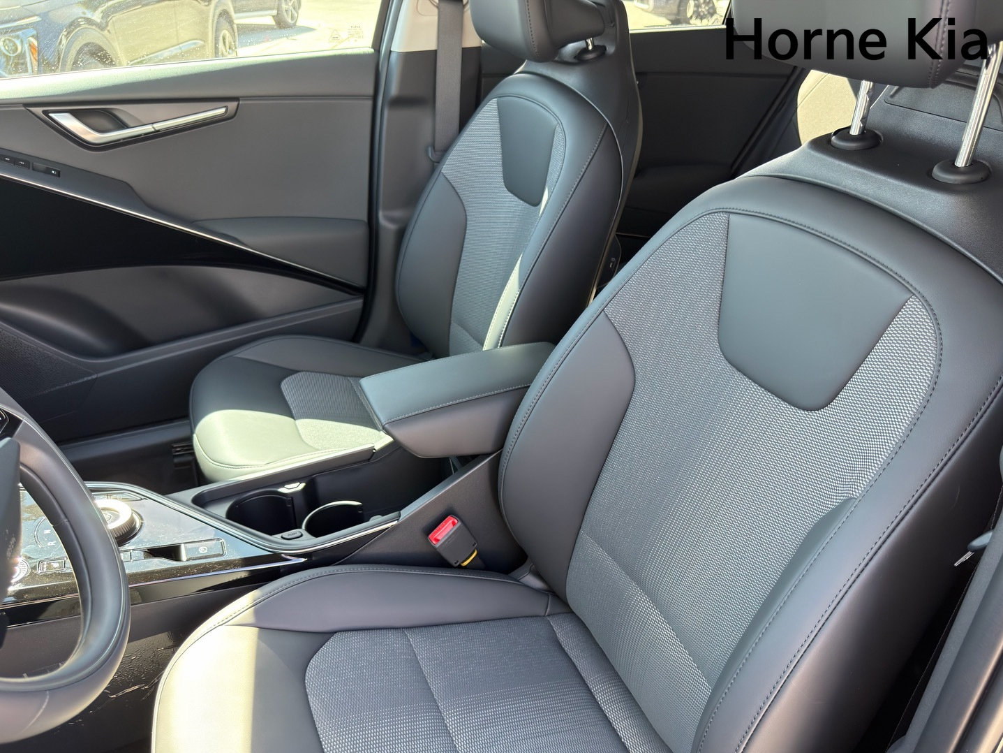 New 2026 Kia Niro Wind FWD image 10