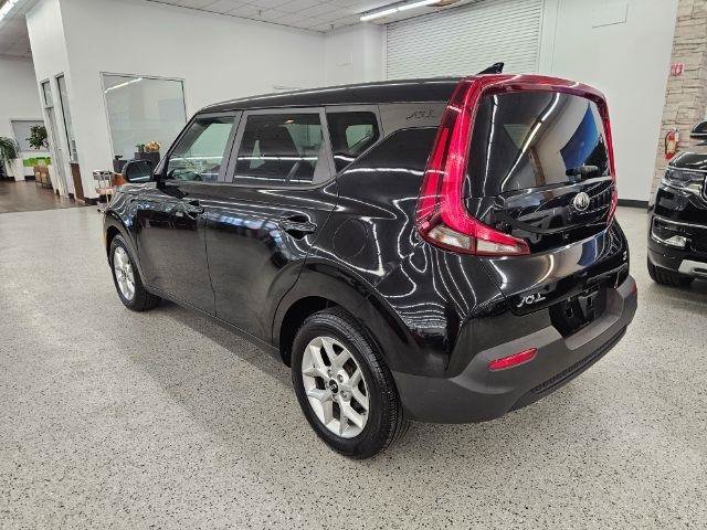 Used 2020 Kia Soul S FWD image 6