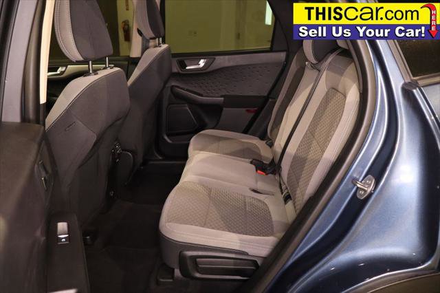 Used 2020 Ford Escape SE image 19