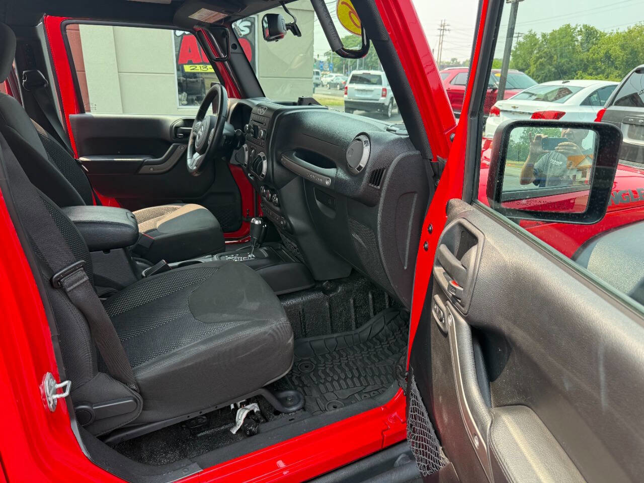 Used 2016 Jeep Wrangler Unlimited Sport image 13